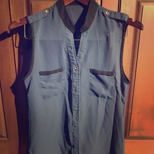Sleeveless blouse